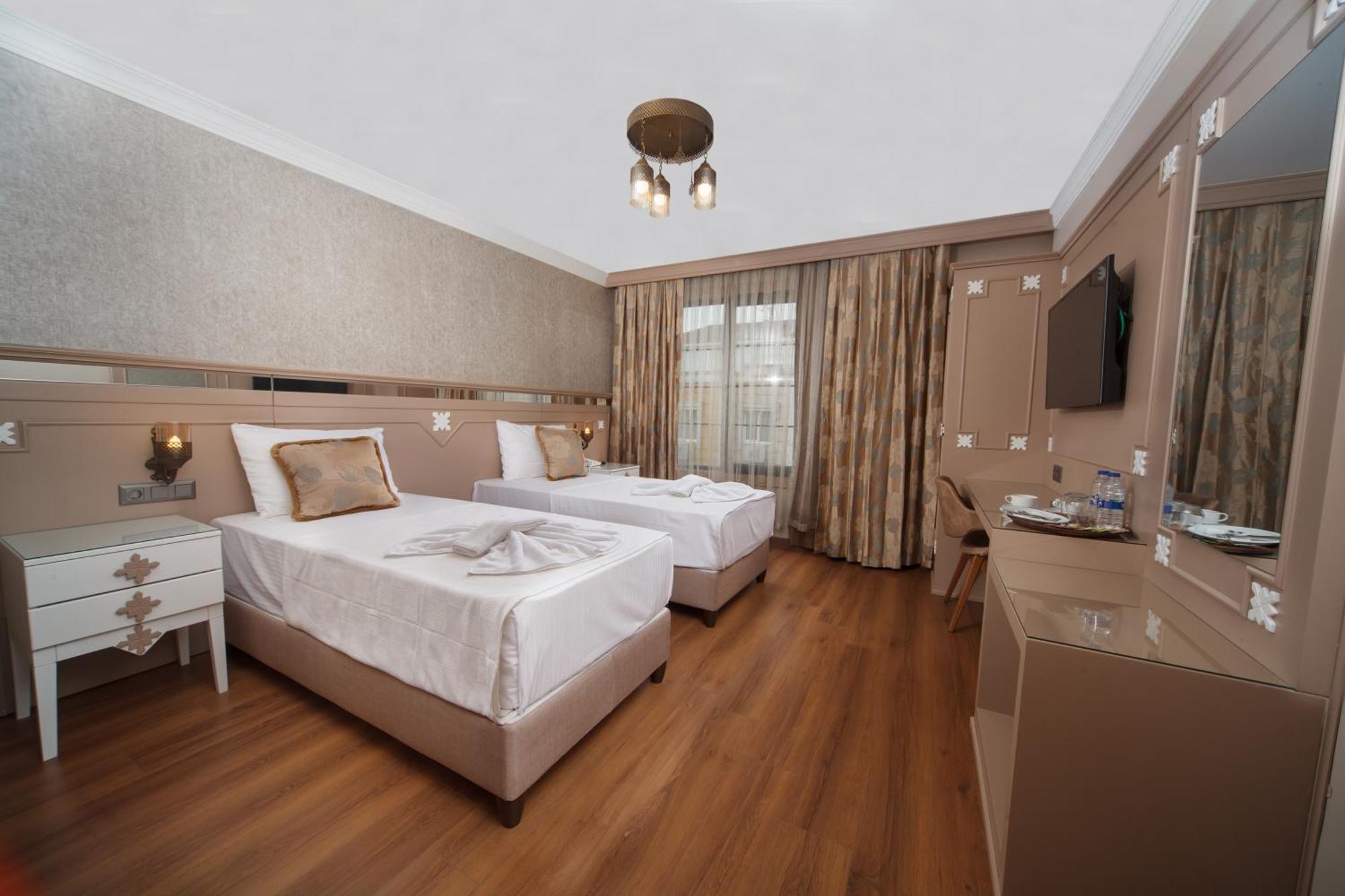 Belmond Hotel Istanbul Exterior photo